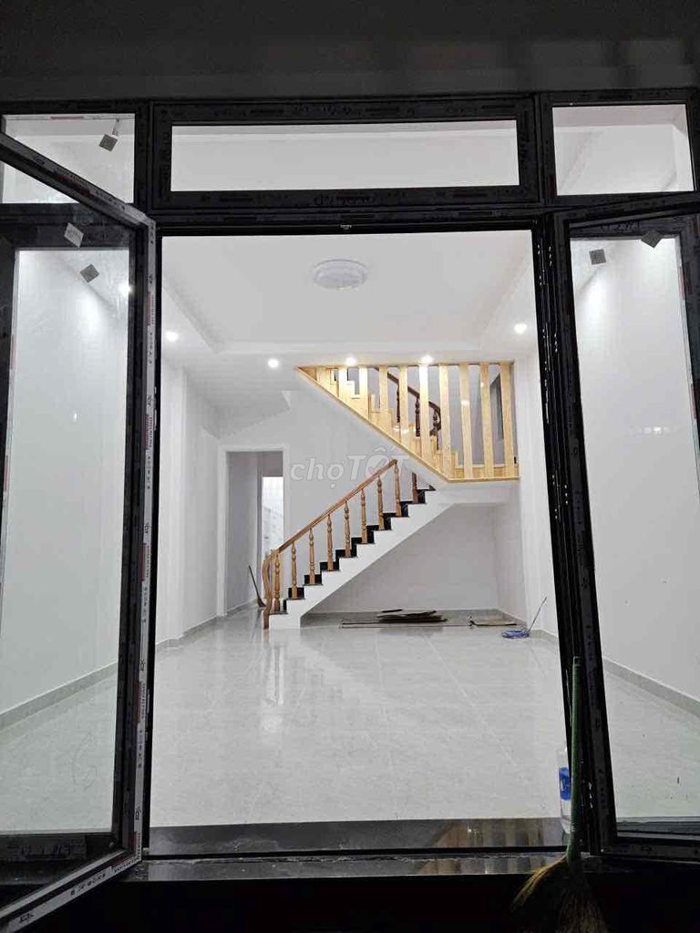 Cho thuê nhà mới nguyên căn - 1 trệt 1 lầu 3 phòng ngủ 🛌 bếp và phòng