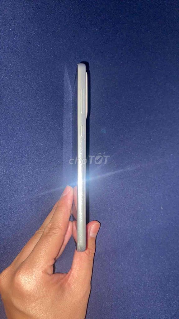 Фото 3: Samsung A73 Белый