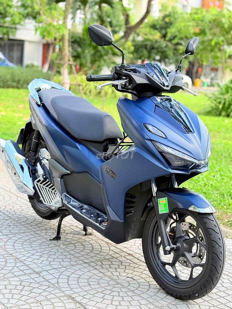 Фото 3: Honda Air Blade 125 2026 Xanh 1000 km