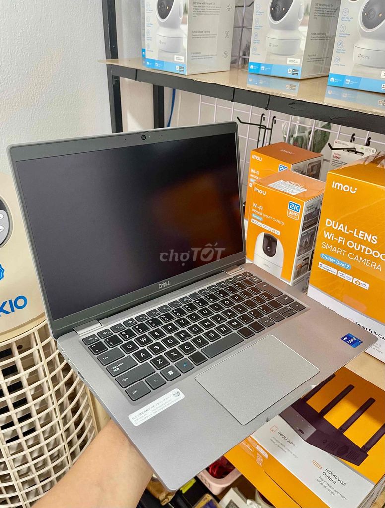 Фото 2: Продам ноутбук Dell Latitude 5320 Core i7-1185G7