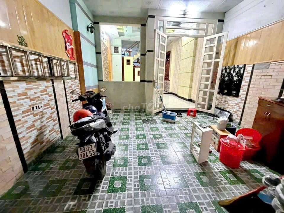 Фото 3: Отдельный дом, 1 этаж + 1 этаж, 5x16 м, переулок 5 м, Фан Ван Хон — рядом с рынком Дай Хай