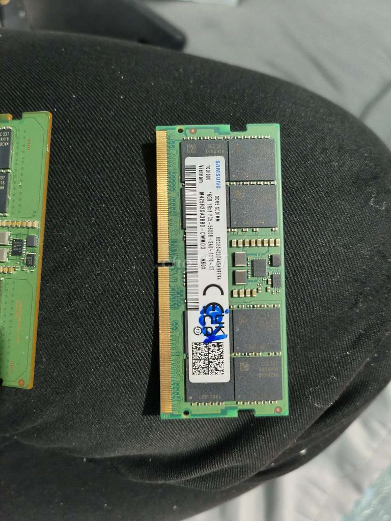 Оперативная память Samsung DDR5 16GB 5600MHz