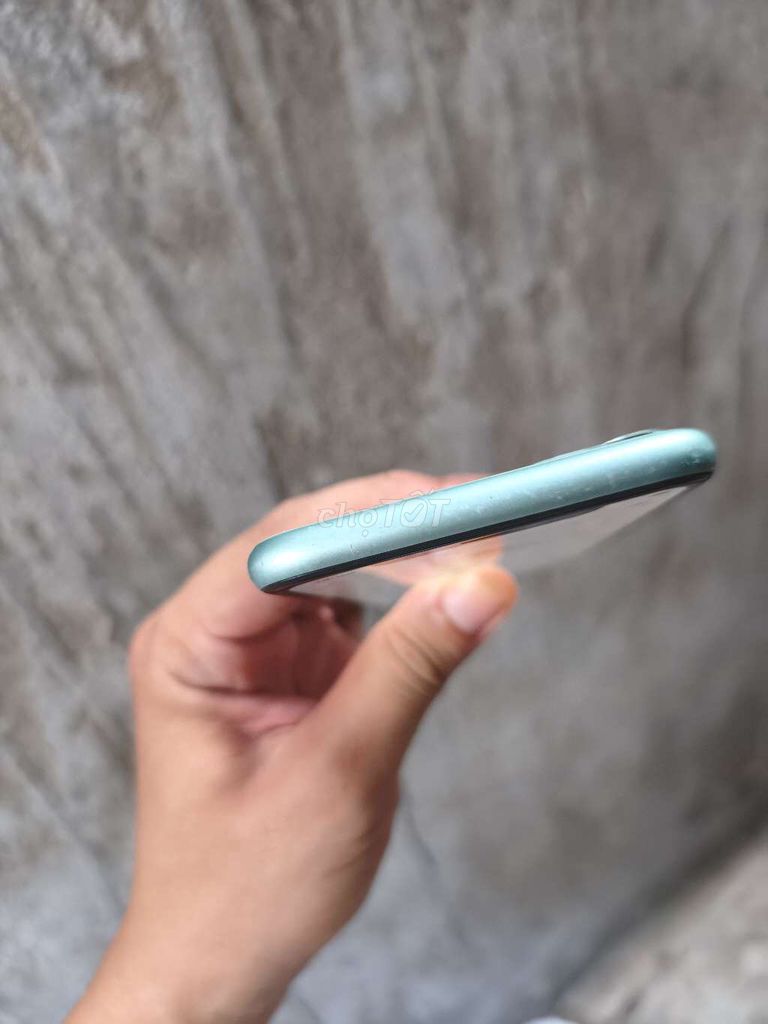 Фото 3: iPhone 11 синий, б/у