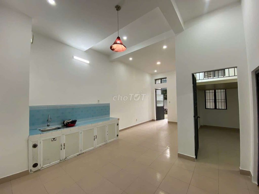Фото 3: Chung cư có thang máy 2 tỷ 350 sổ đỏ lâu dài Hùng Vương Đà Lạt