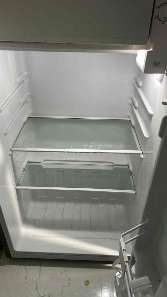 Фото 2: Мини-холодильник Beko серый, энергосберегающий