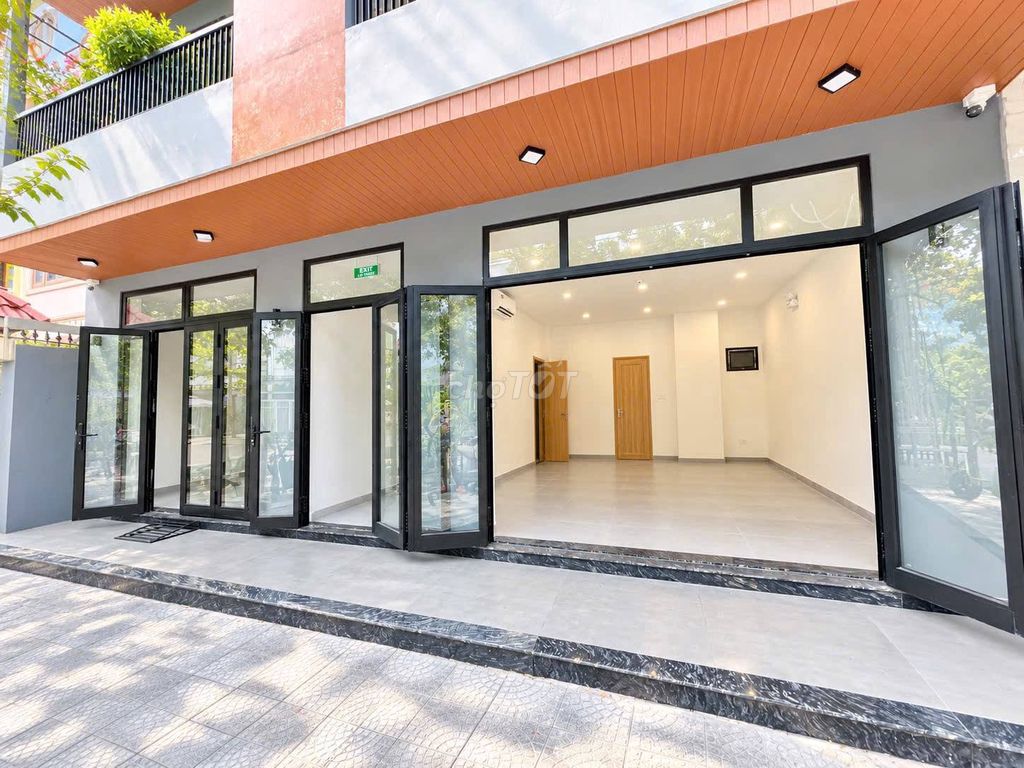 Аренда коммерческого помещения Нам Вьет А, Дананг