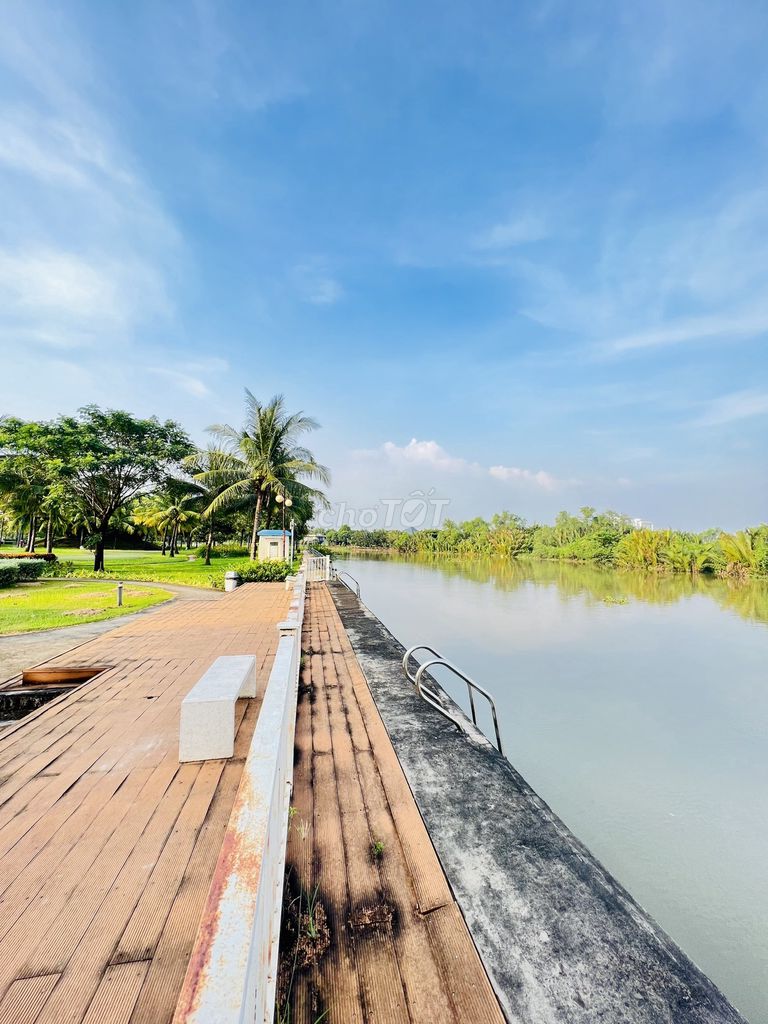 Фото 3: ЖК NHÀ COMPOUND, МЕЖКОММУНАЛЬНАЯ ДОРОГА, РАЙОН 9 — PARK RIVERSIDE — 3 ЭТАЖА, ПОЛНАЯ МЕБЕЛИРОВКА — 3 СПАЛЬНИ, 3 САНУЗЛА