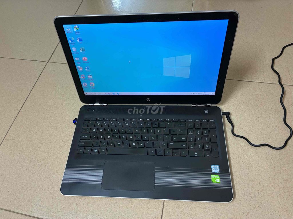 HP Pavilion 15-AU062TX i5-6200U 15 дюймов 4GB/500GB
