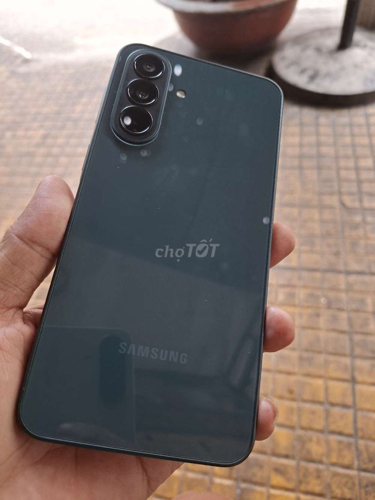 Фото 2: Samsung A37 5G 8GB/128GB черный gl