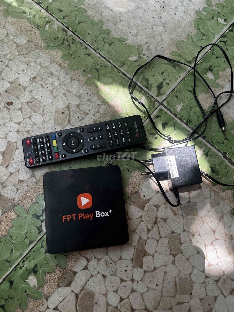 Ранняя осень FPT Play Box+ Черный