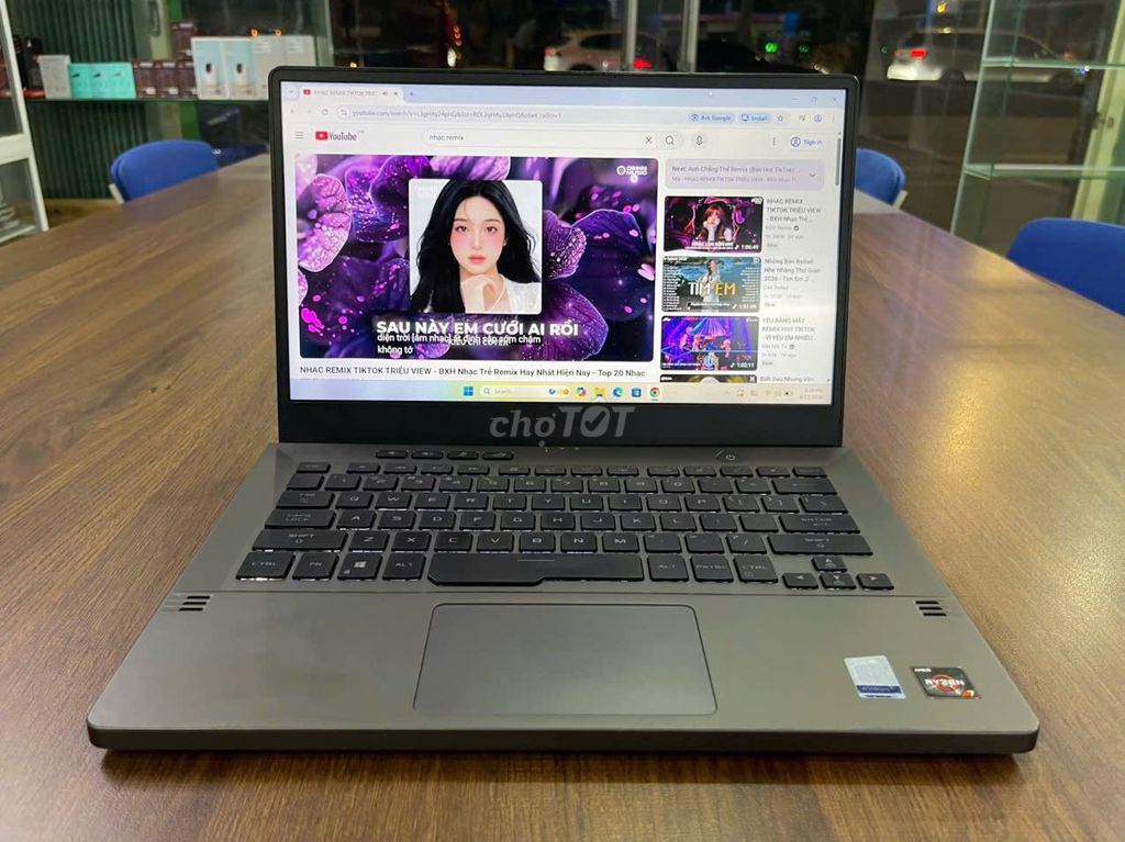 Фото 3: ASUS ROG Zephyrus G14 GA401IU Ryzen7 16G/512G 14 дюймов Серый