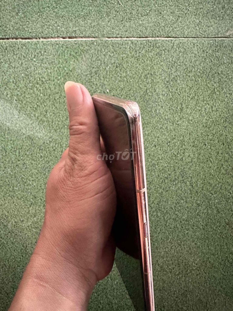 Фото 3: Samsung A80 розовое золото, б/у