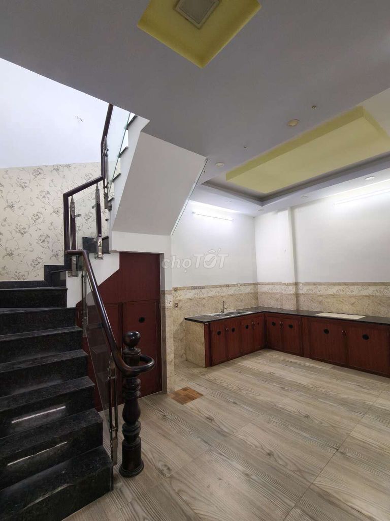 Фото 2: Аренда дома на улице Зыонг Ба Чак