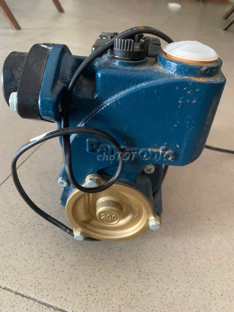 Фото 3: Водяной насос Panasonic GP-200JXK, Индонезия, сине-желтый