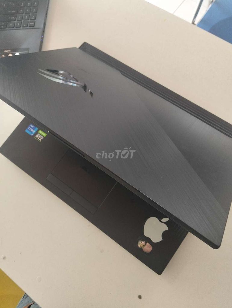 Фото 2: Asus ROG i7