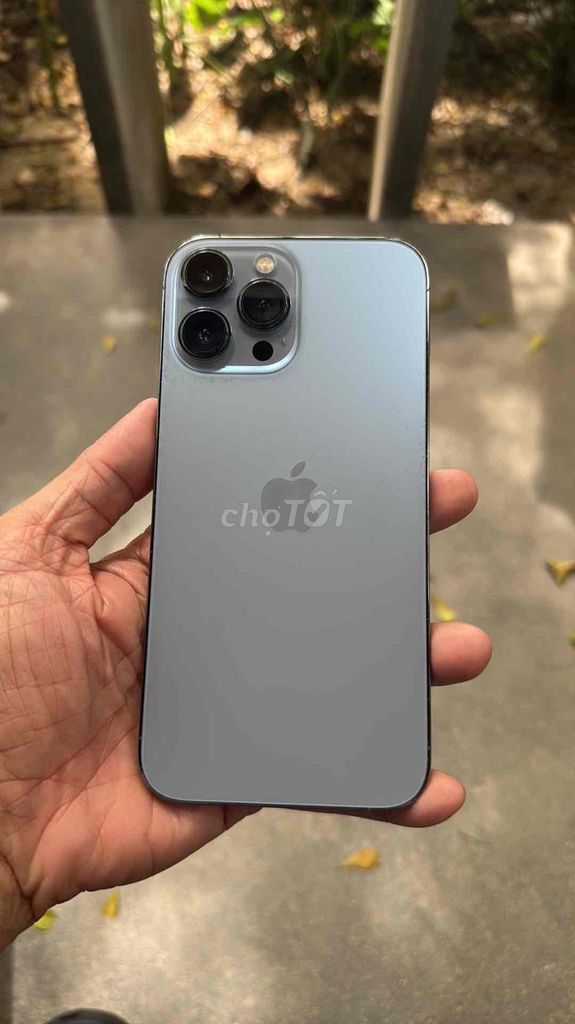 Apple iPhone 13 Pro Max серый A15 Bionic