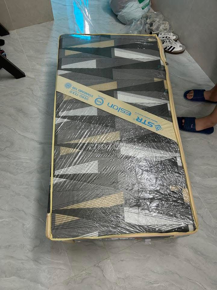 Матрас STR Esion 120x200, как новый