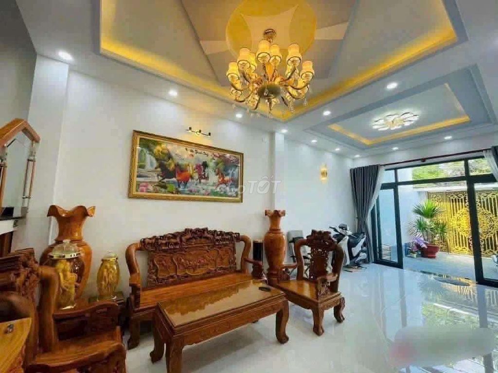 54 ДОРOGA 4 - LINH TÂY THỦ ĐỨC - ДОМ 3 ЭТАЖА - 106m²