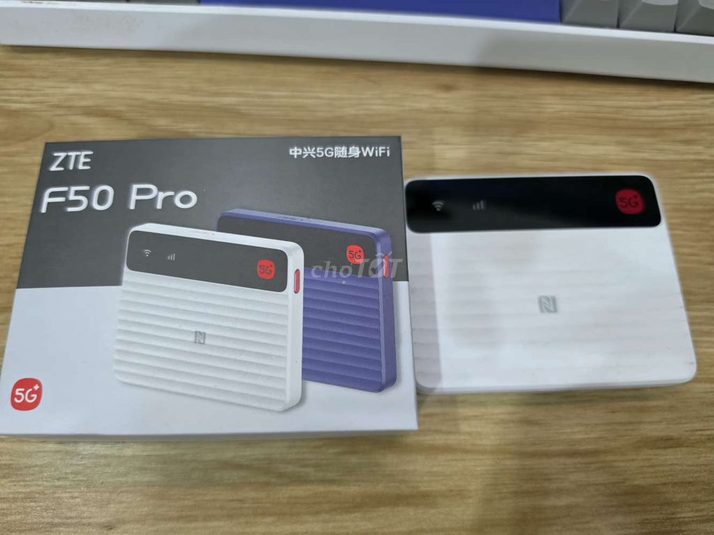 Портативная точка доступа Wi-Fi 5G ZTE F50 Pro белый