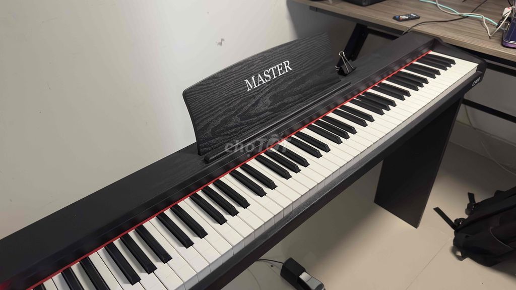 Фото 2: Электрическое пианино Master C300, мало использовалось (есть фикс)