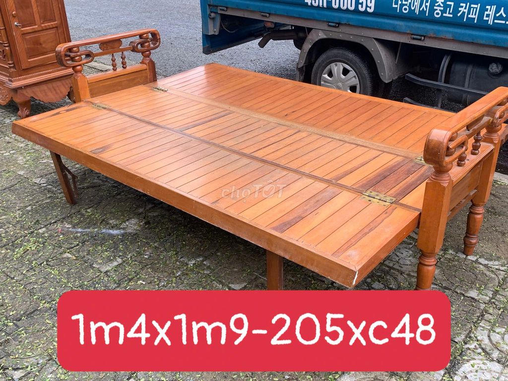 Раскладная кровать из дерева 1м4x1м9