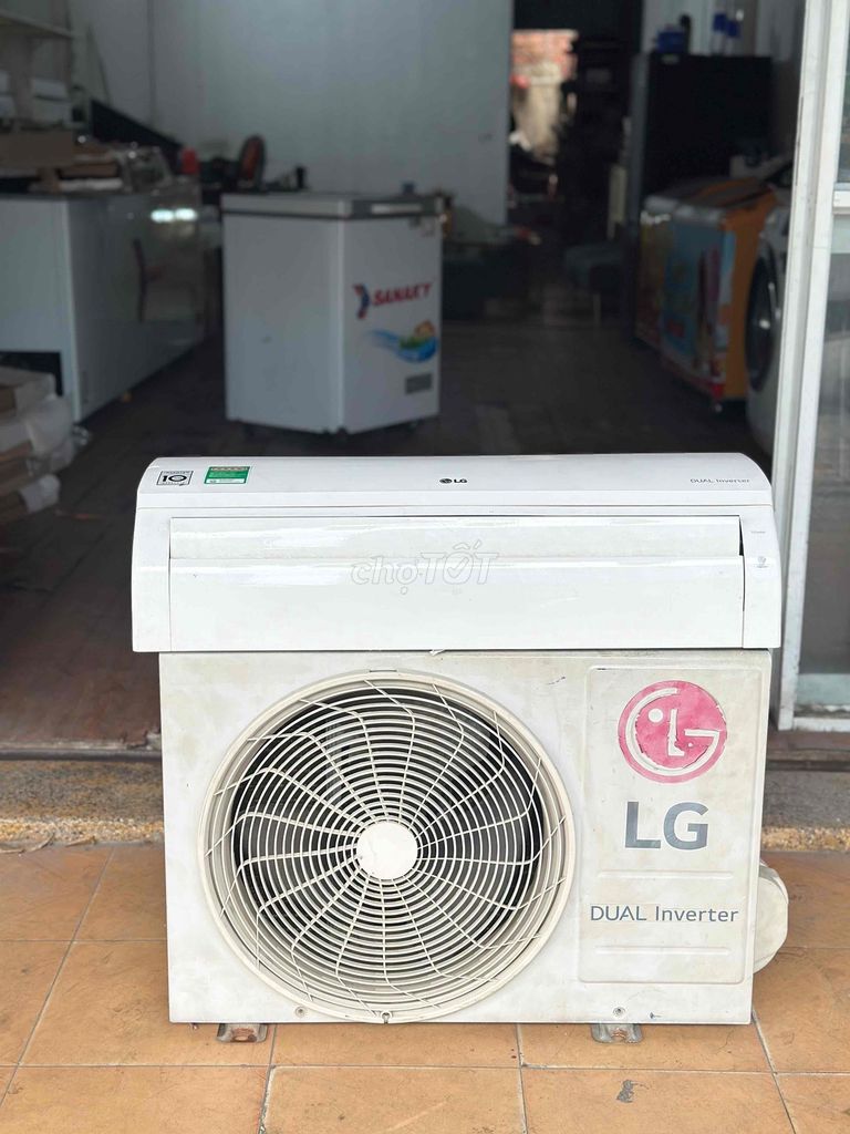 Фото 2: Кондиционер LG Inverter 1 лошадиная сила Белый