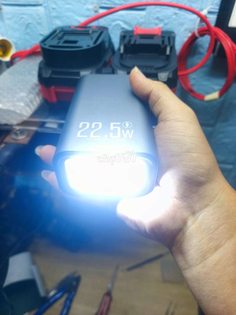 Внешний аккумулятор 30000mAh с алюминиевым корпусом