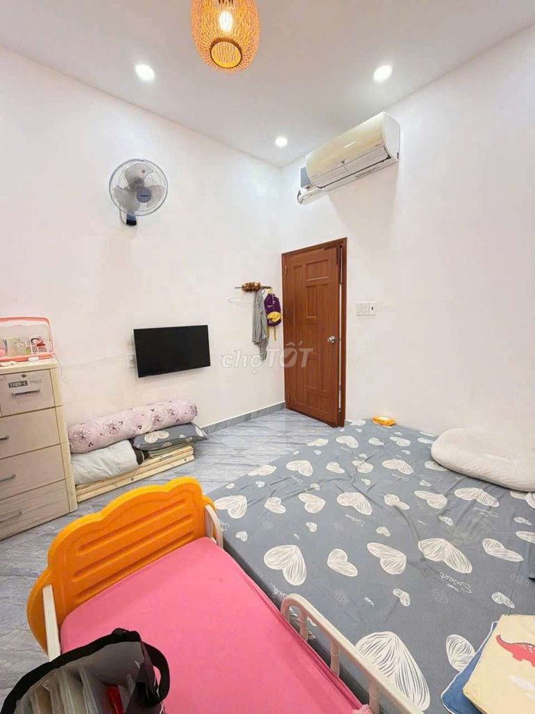 Фото 3: ДОМ В ТАНБИНЕ 40М², 2 ЭТАЖА - РЯДОМ С ВОКЗАЛОМ T3 - НЯТТИЕНМАЙ - ЧУТЬ БОЛЬШЕ 4 МЛРД