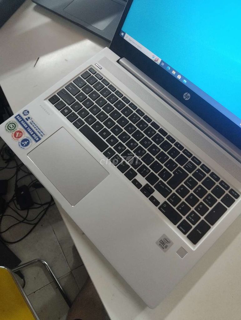 Фото 2: Ноутбук HP 15 дюймов i5 алюминий