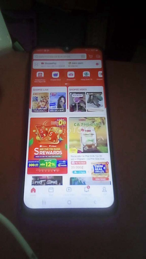 Samsung A20 Красный, б/у