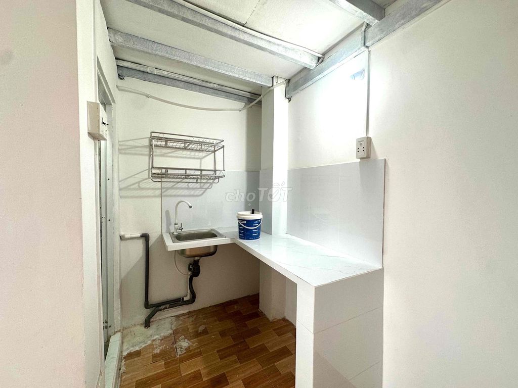 Фото 3: 🏡Дешёвая комната прямо на НГУЕН ВАН КУА-ЧЫОНГ ТИНЬ рядом с университетом НГУЕН ТАТ ТХАНЬ