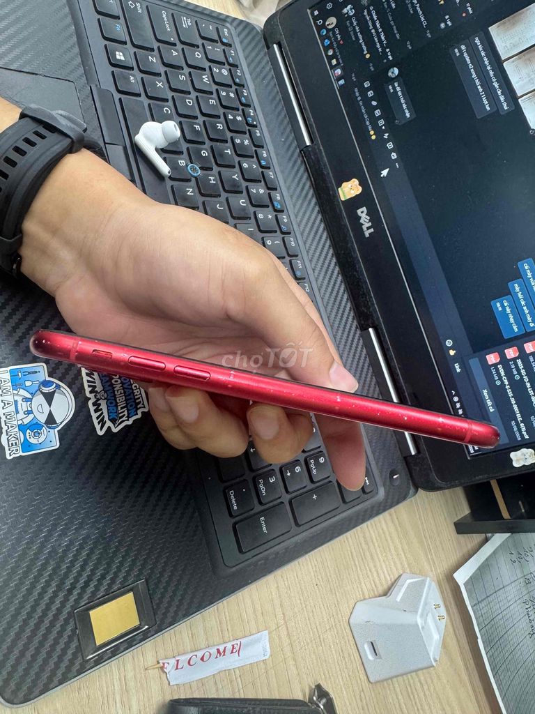 Фото 3: Apple iPhone 11 Красный