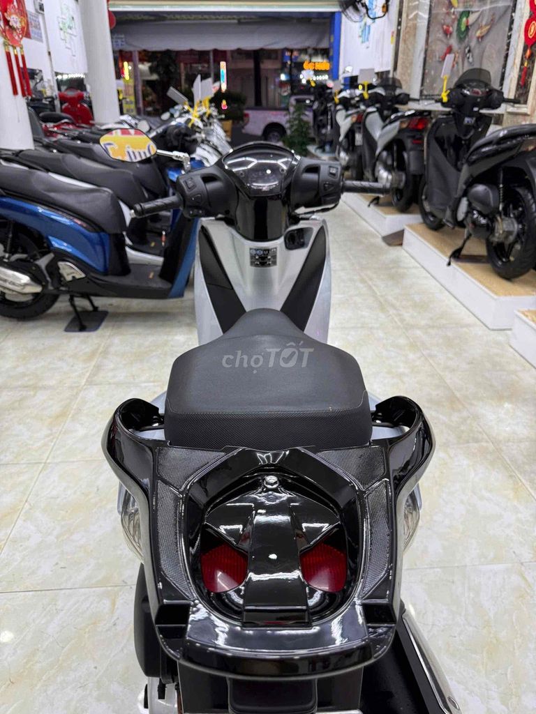 Фото 3: Honda SH 150cc 2016 Bạc