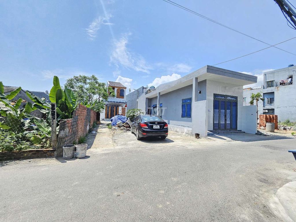 Фото 2: Продажа участка на дороге Ныа Бинь Ки. Автомобиль 5м. Хоа Куи. 93м2. 3 млрд 450. Торг уместен