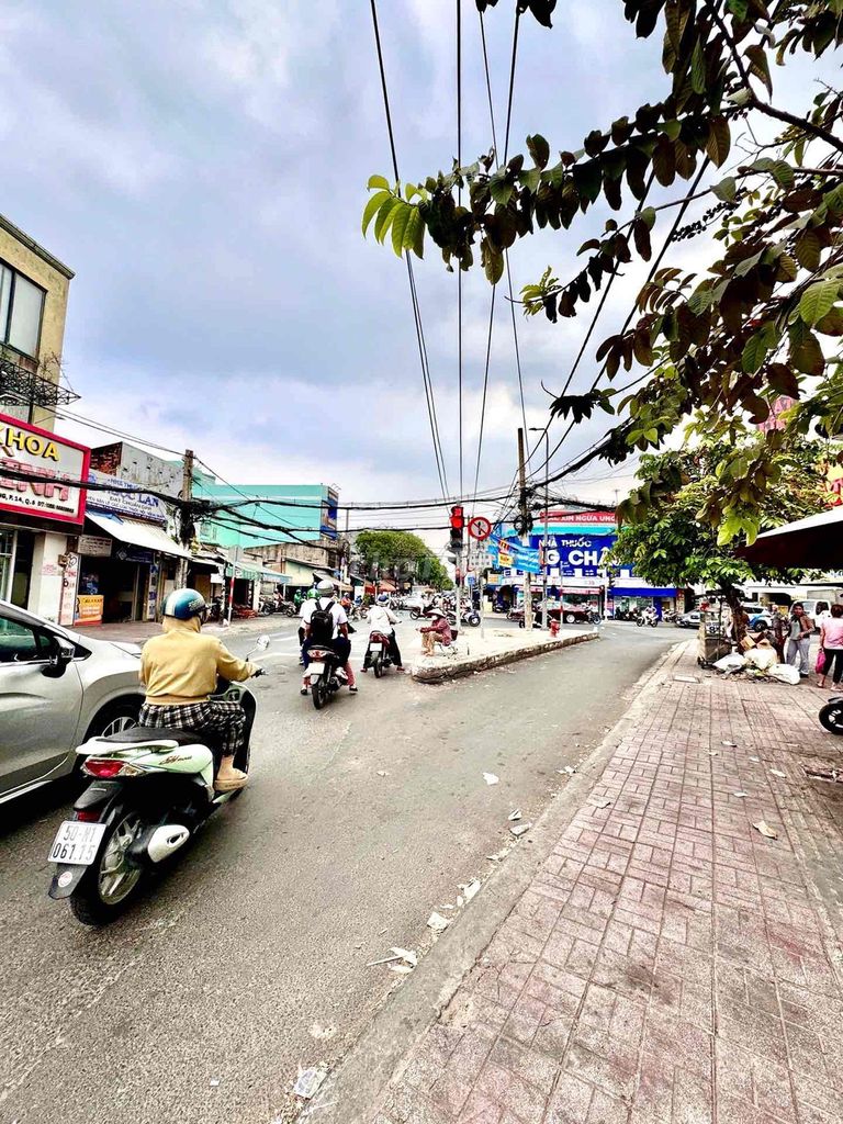 ВИТРИНА ДЛЯ БИЗНЕСА TÂN HOÀ ĐÔNG, РАЙОН 6 — БЕЗ ОГРАНИЧЕНИЙ