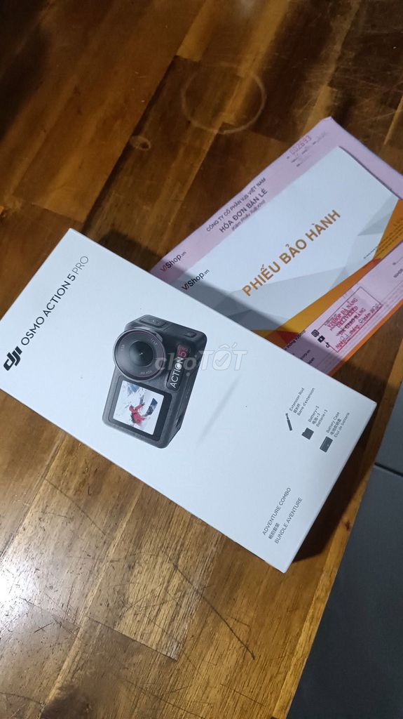DJI Osmo Action 5 Pro Adventure Combo