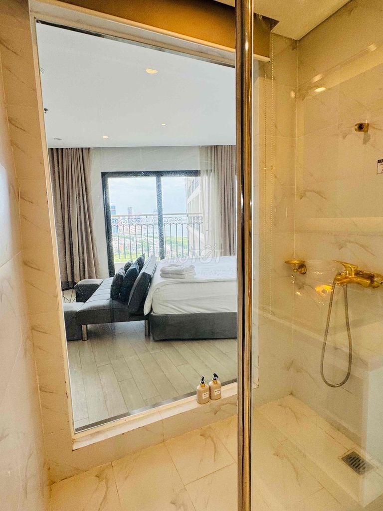 Фото 3: Студия в Đà Nẵng Golden Bay — вид на город