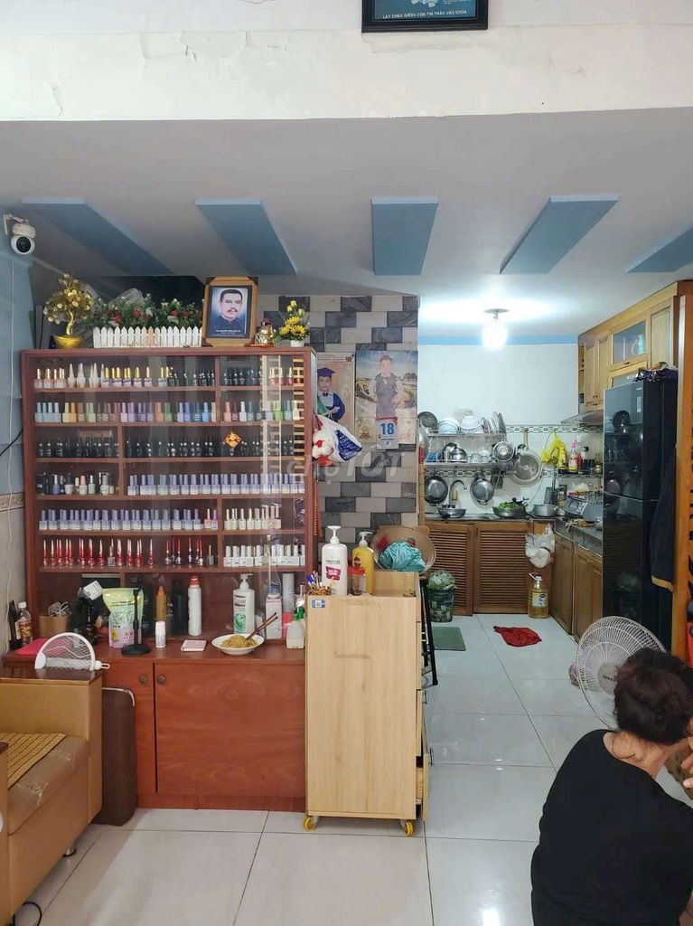 Фото 3: Продажа дома по улице Хюинь Тхиен Лок, 2.5 этажа, недорого
