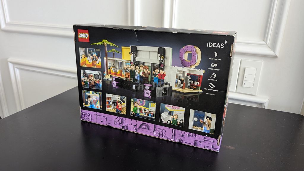 Фото 3: LEGO 21339 BTS Dynamite 749 деталей