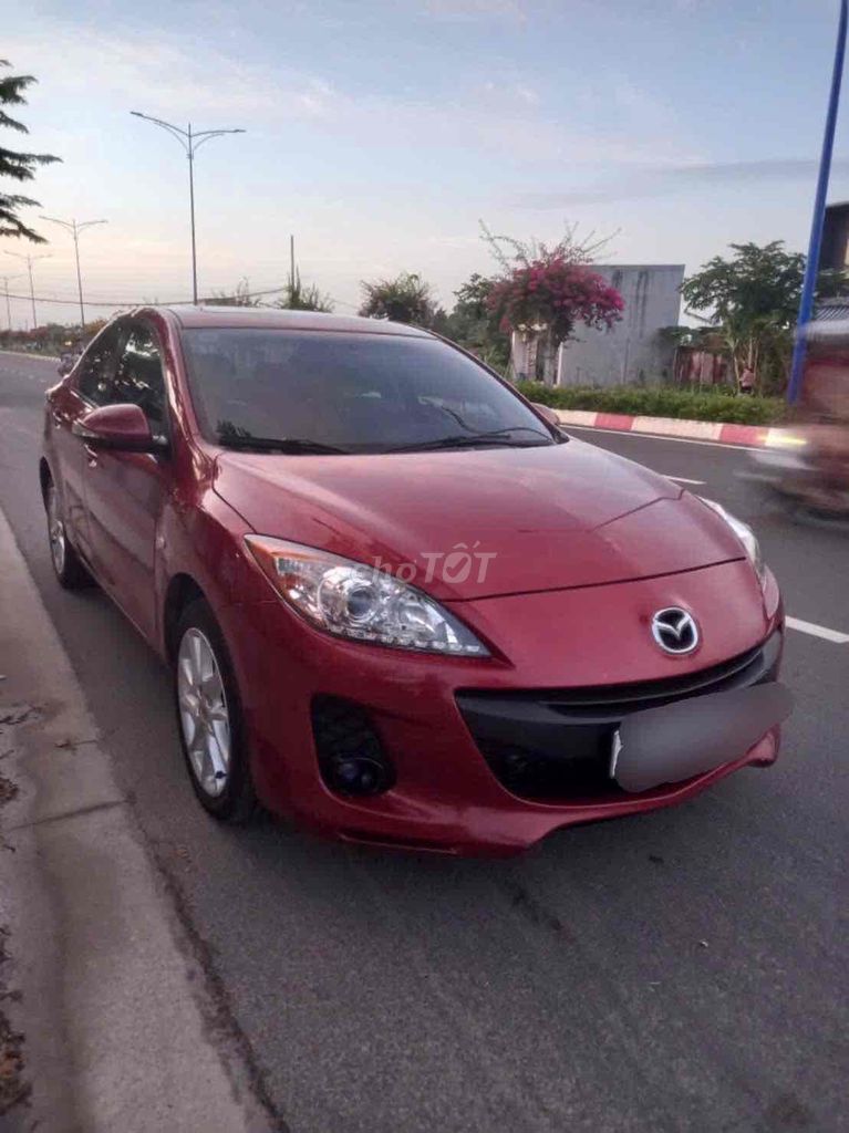 Фото 2: Mazda 3s 2014 Автомат Красная 80 тысяч