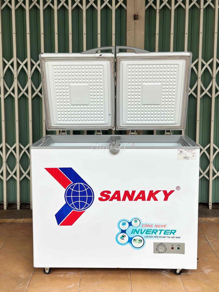 Фото 2: Морозильный шкаф Sanaky VH-2599A3 Inverter 208 л, белый