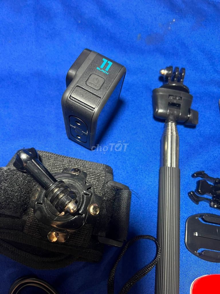 Фото 2: Продам GoPro 11 Black с аксессуарами как на фото