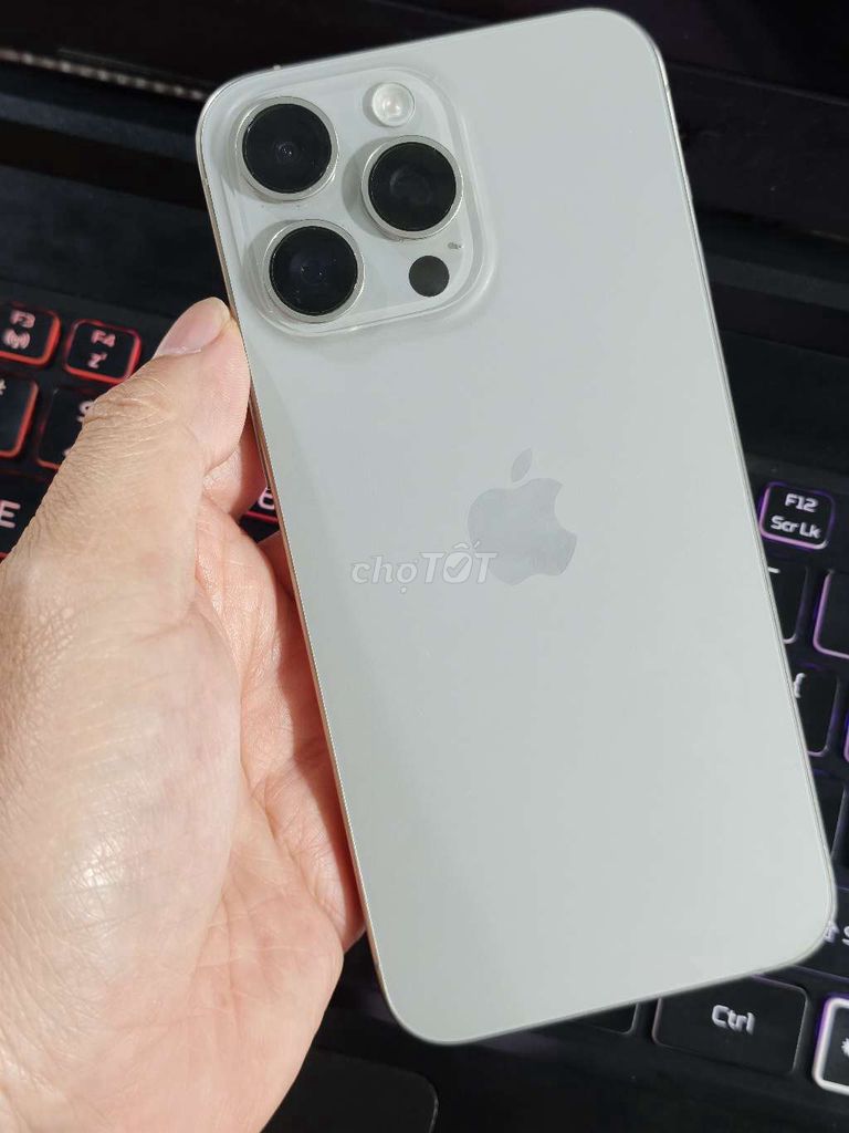 Apple iPhone 15 Pro Max Серый 256GB не читает SIM