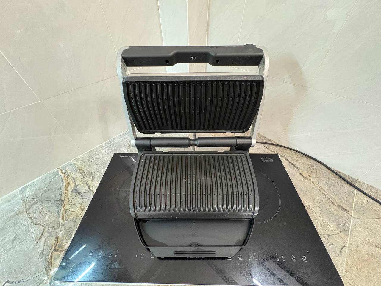 Фото 2: Продаётся гриль Tefal OptiGrill+XL в отличном состоянии, почти не использовался.