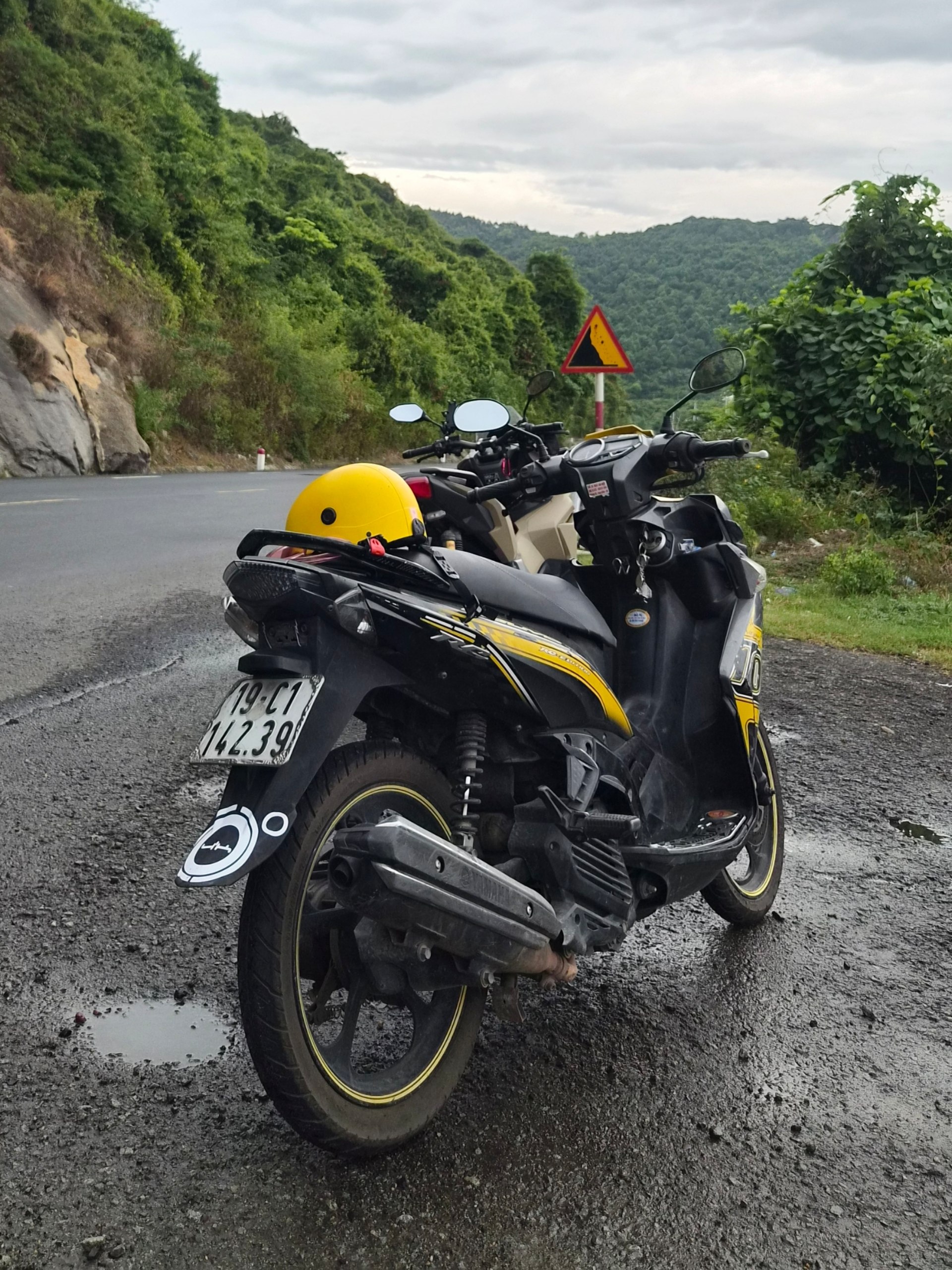 Фото 2: Продаётся Yamaha Nouvo 5 RC, 125 куб.см, за 7 000 000 донгов.