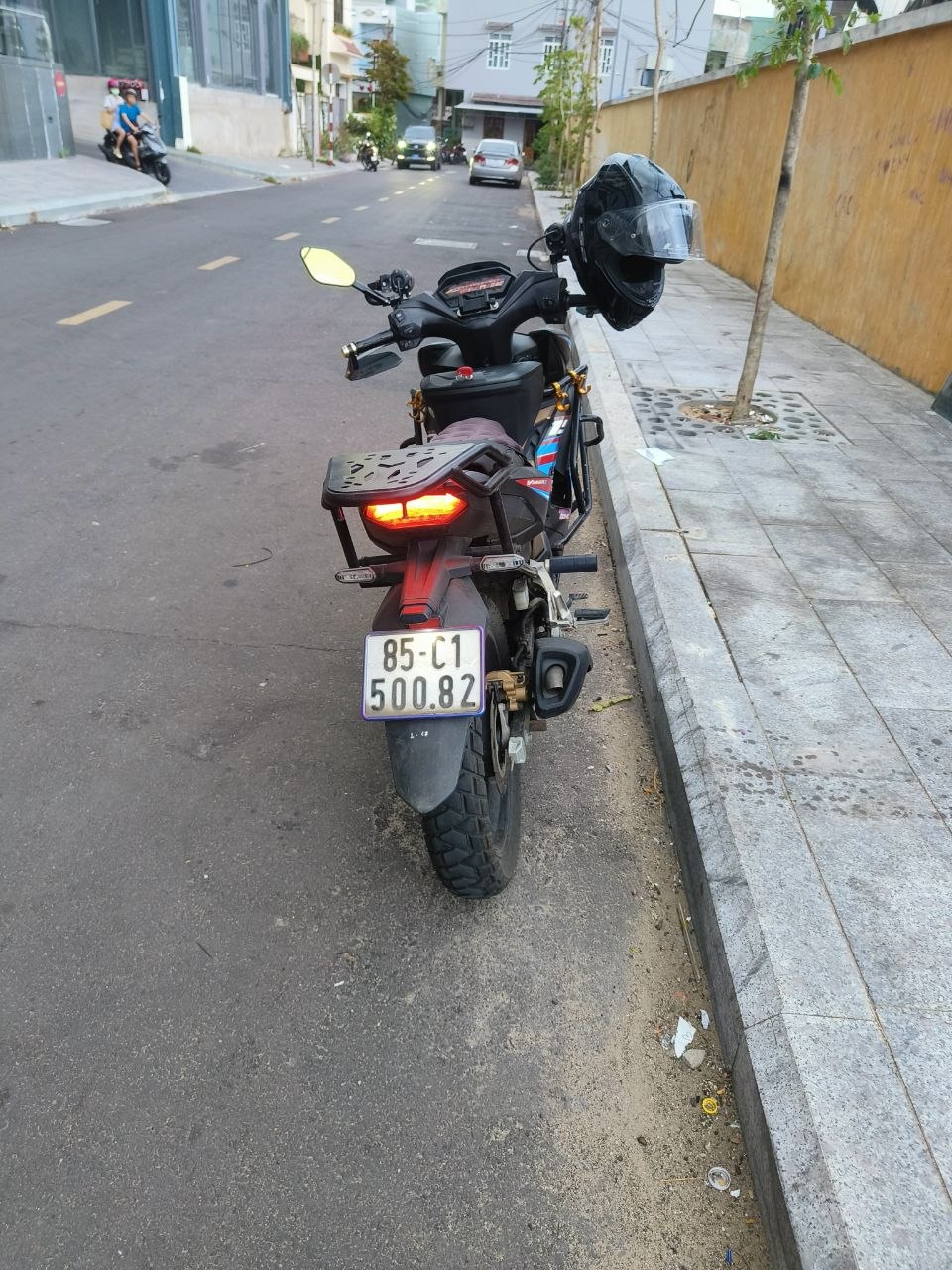Фото 3: Продаётся Honda Winner 2022 года с ABS, Smart key и блюкард