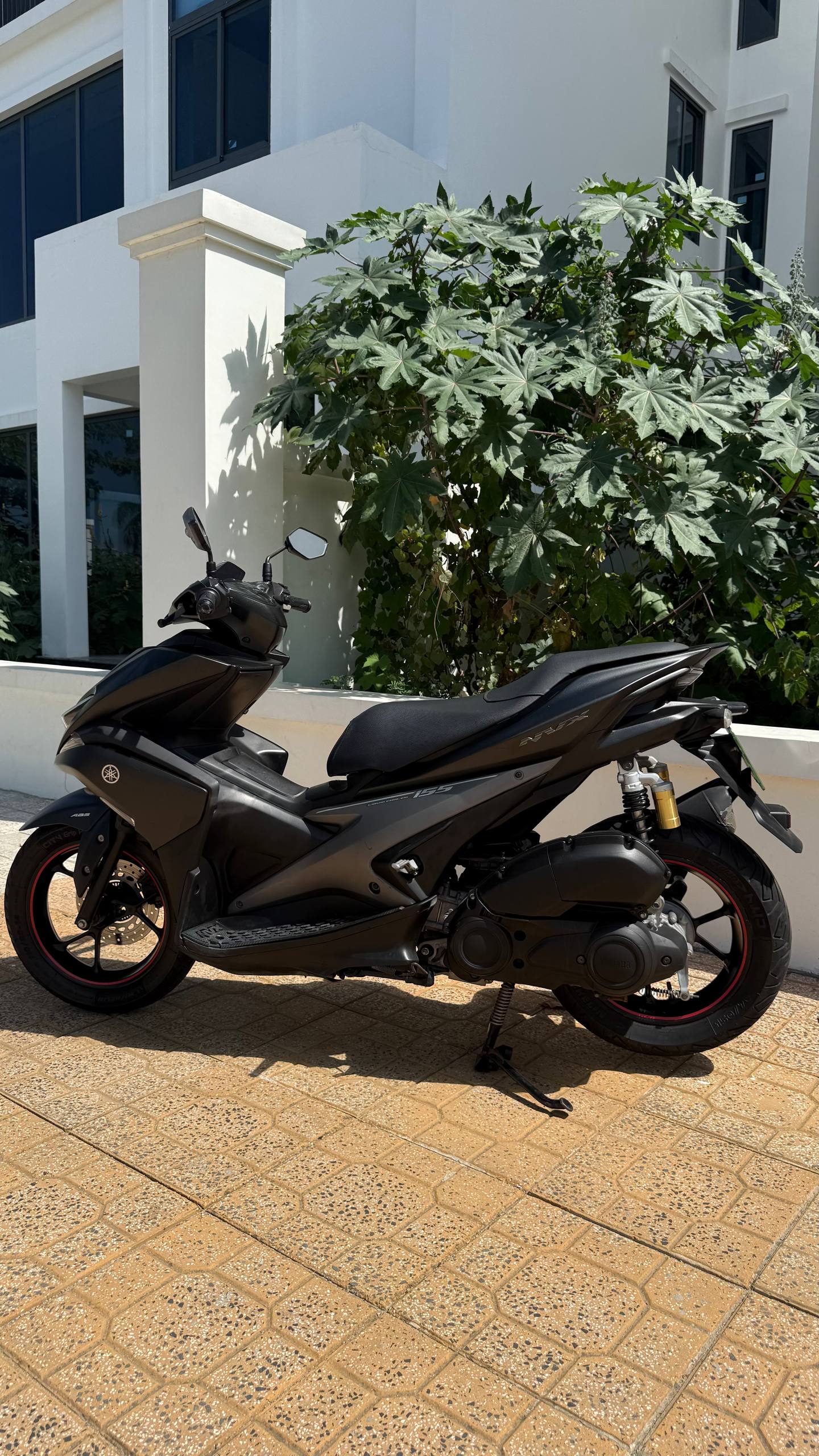 Фото 3: Продаю Yamaha NVX 155cc 2017 года