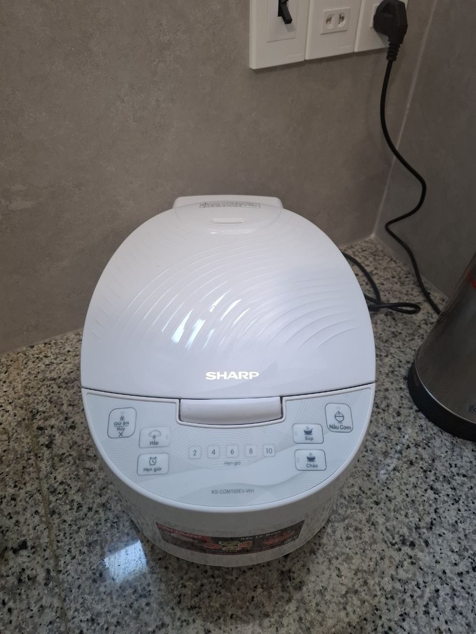 Продаётся рисоварка Sharp KS-COM150EV-WH, использовалась месяц