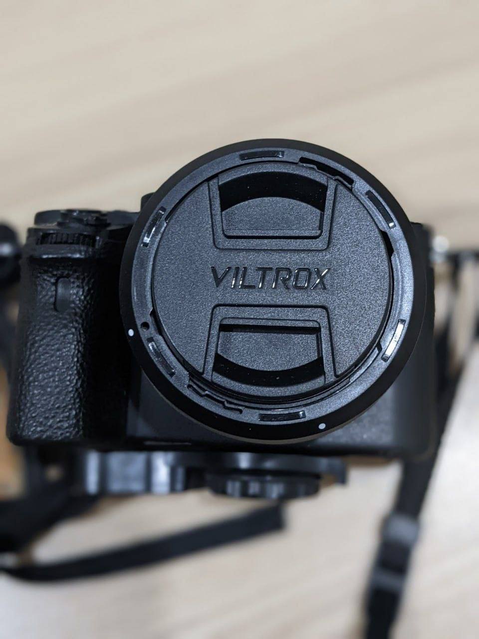 Фото 3: Продаю фототехнику: камера Sony A7R II в отличном состоянии, объектив Viltrox AF 20mm F2.