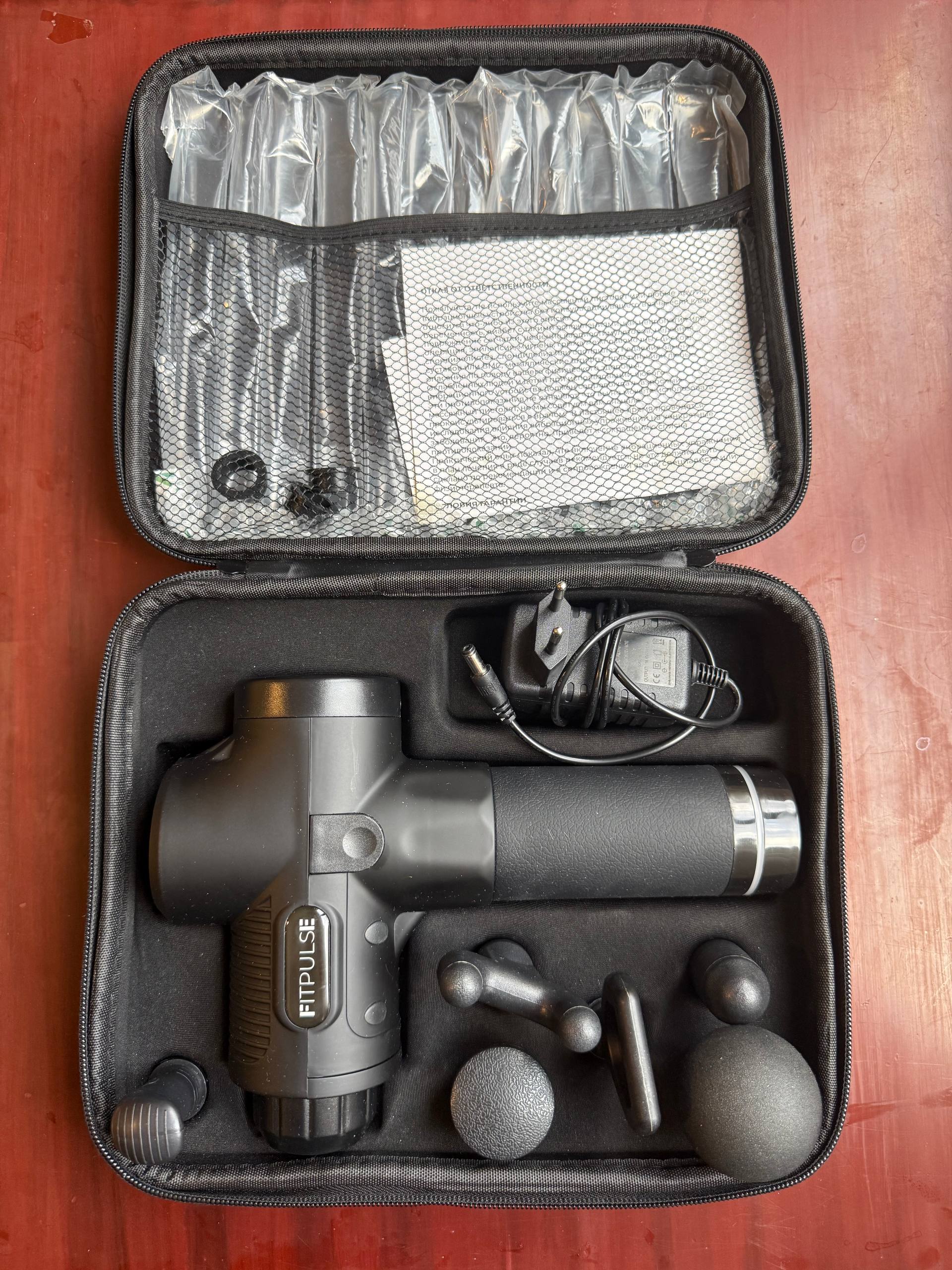 Продаётся перкуссионный массажёр Fitpulse в идеальном состоянии